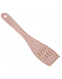 Wooden spatule with holes