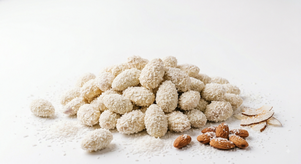 Organic white chocolate blanched almonds with coconut  5 kg