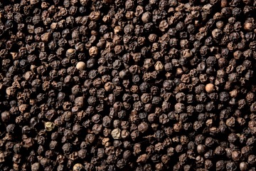 Organic whole black pepper  25 kg